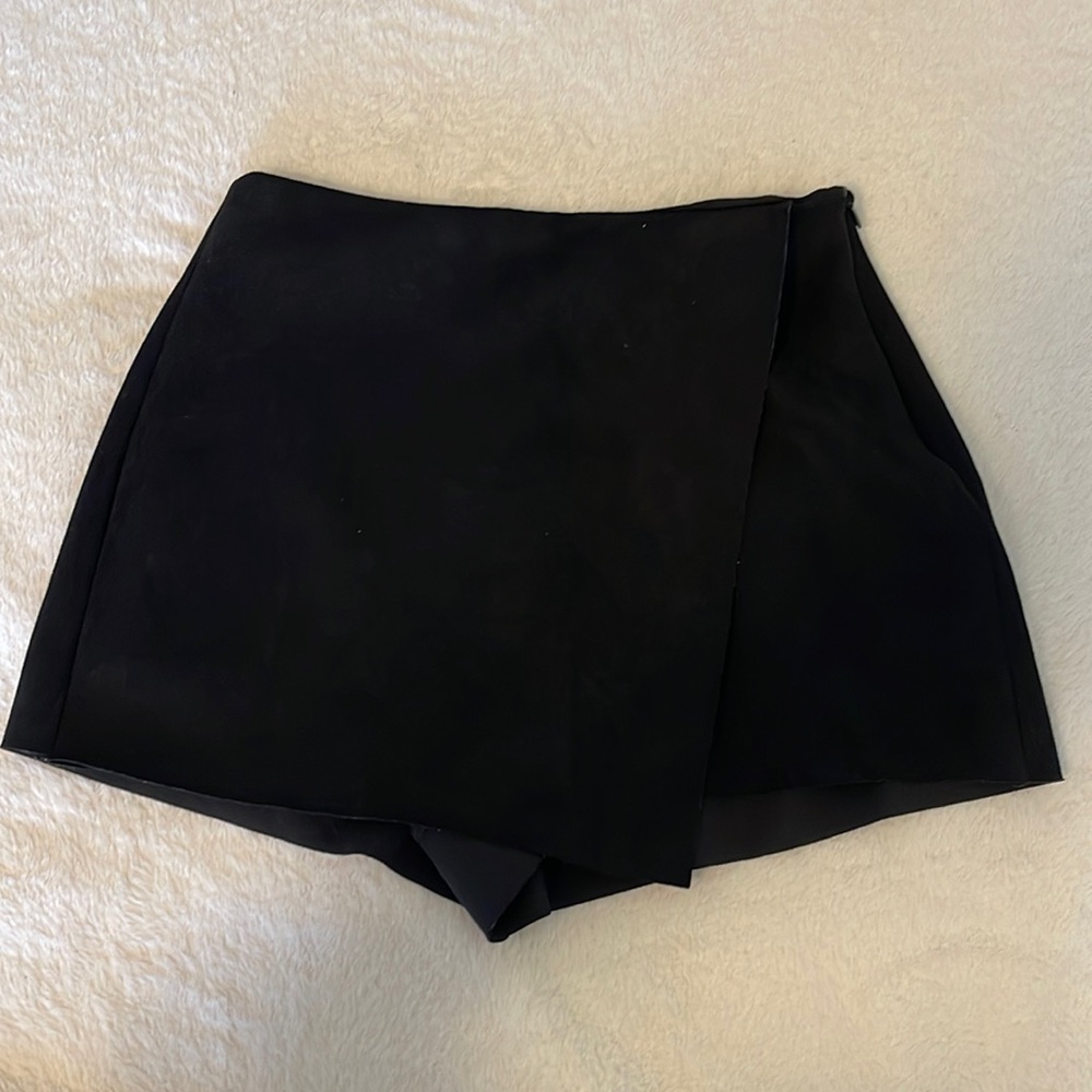 Suede black shorts